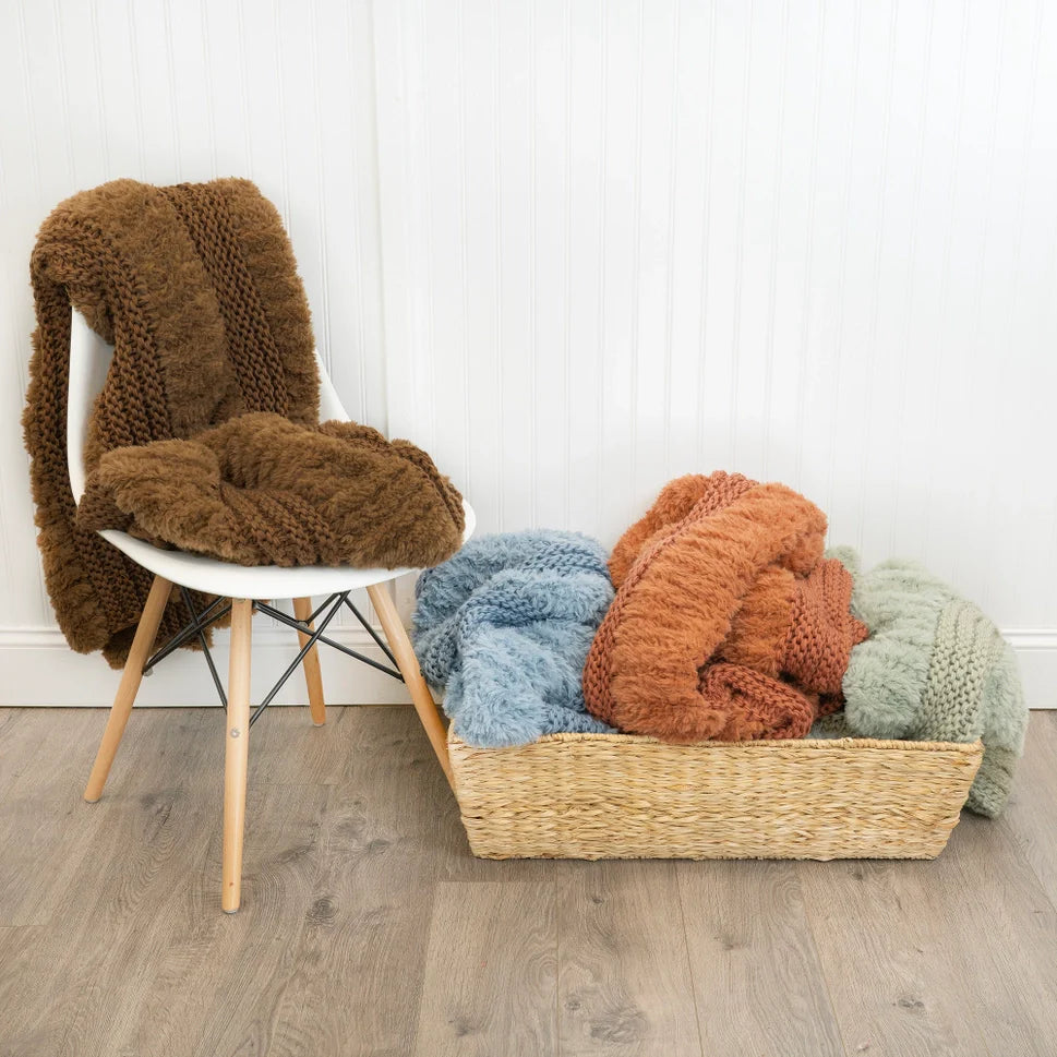 Donna Sharp Plush Knit Throw Blanket