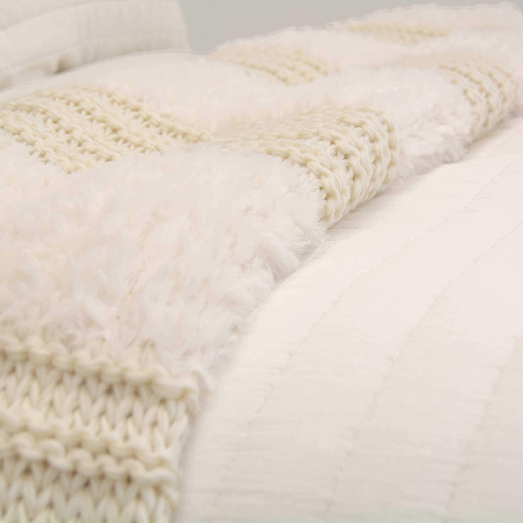 Donna Sharp Plush Knit Throw Blanket