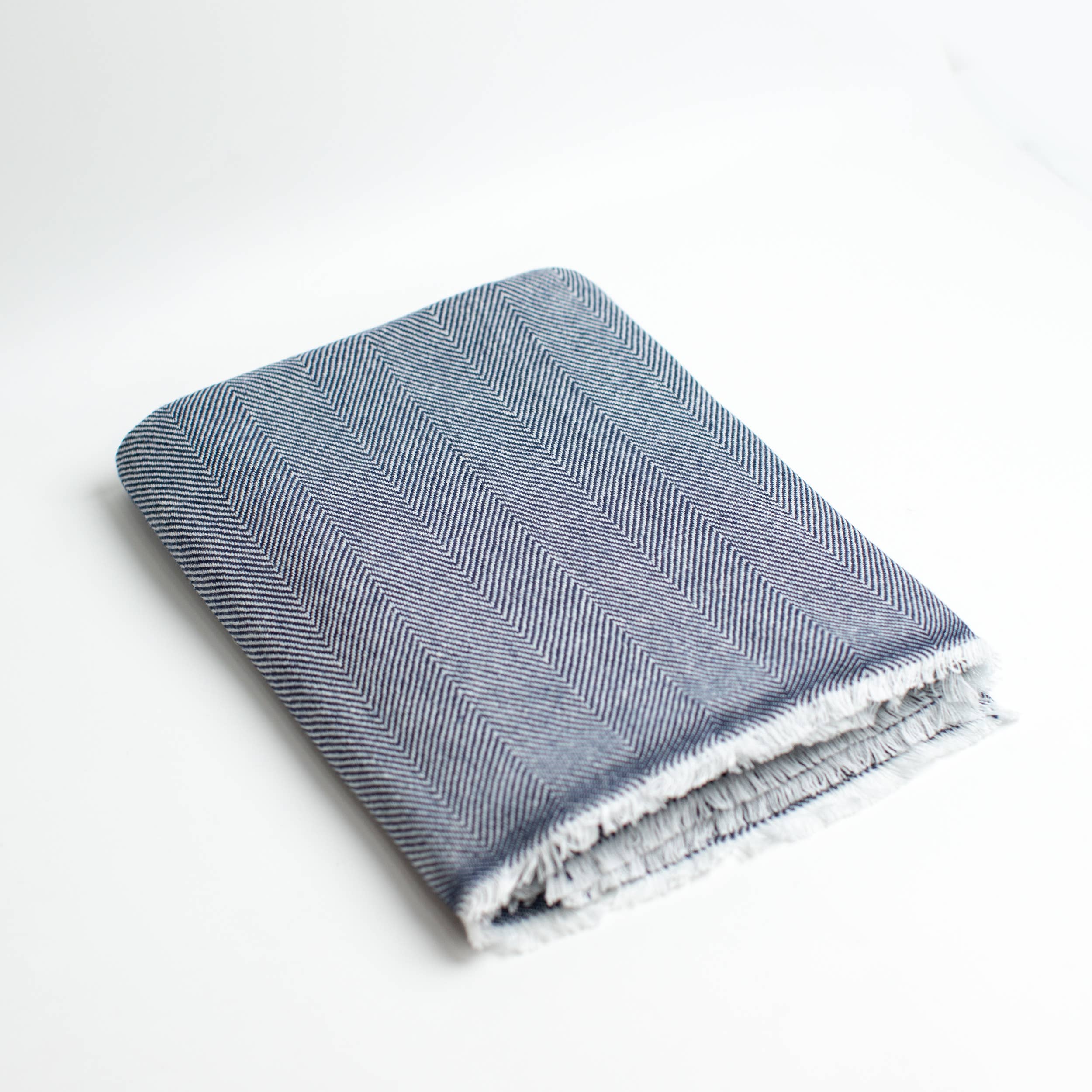 Art Himalayan Trading Reversible Cashmere Wool Throw Blanket / Herringbone Pattern / Navy Blue & White