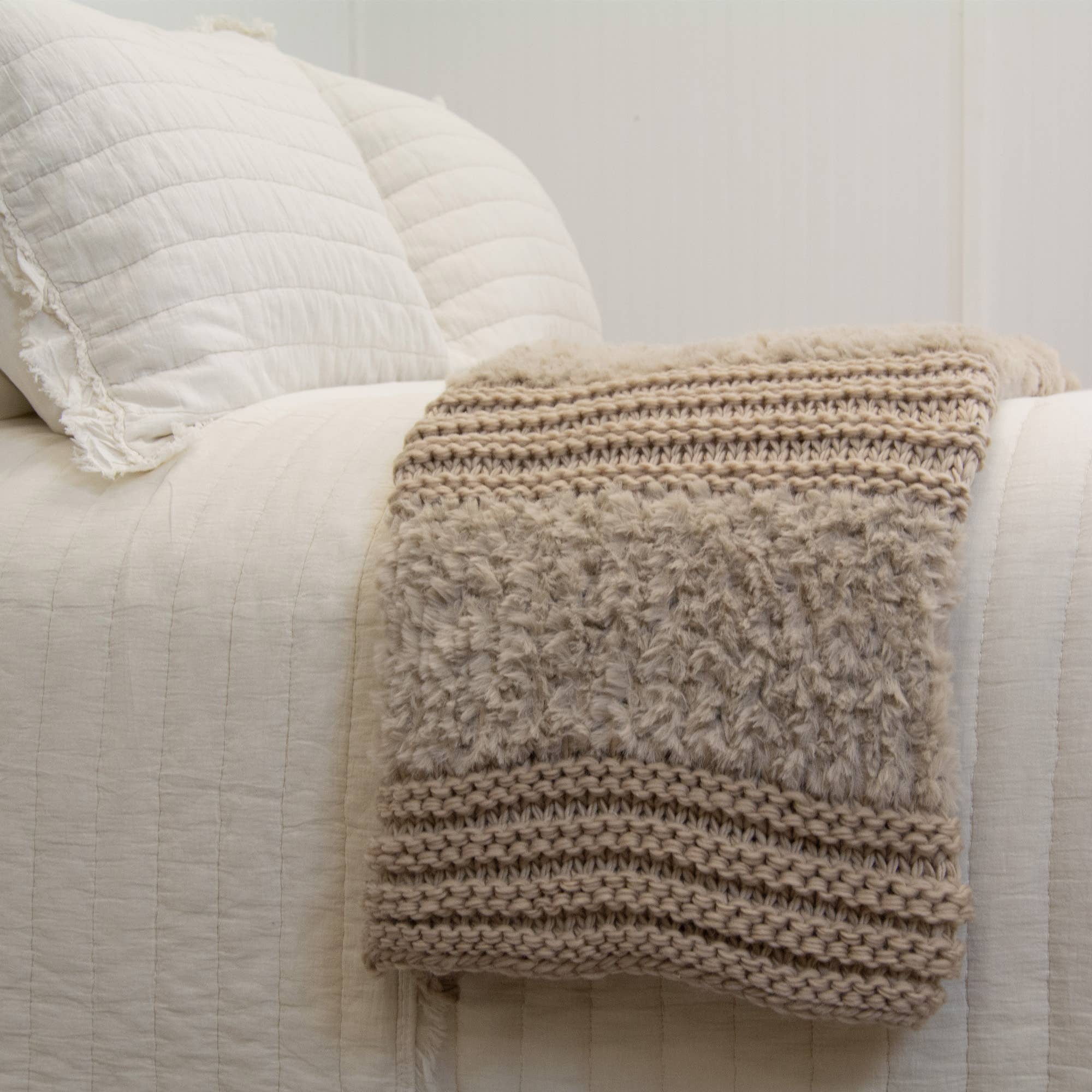 Donna Sharp Plush Knit Throw Blanket