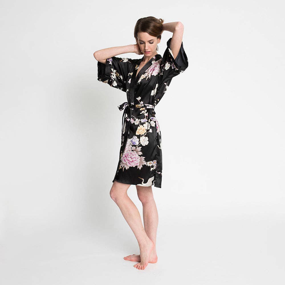 KIM+ONO Chrysanthemum & Crane Women's Short Kimono Robe
