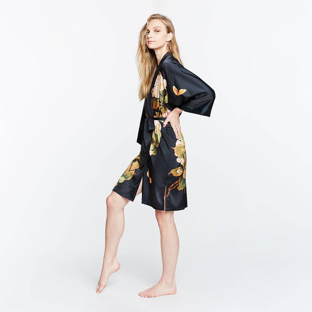 KIM+ONO Peony & Butterfly Women's Short Kimono Robe