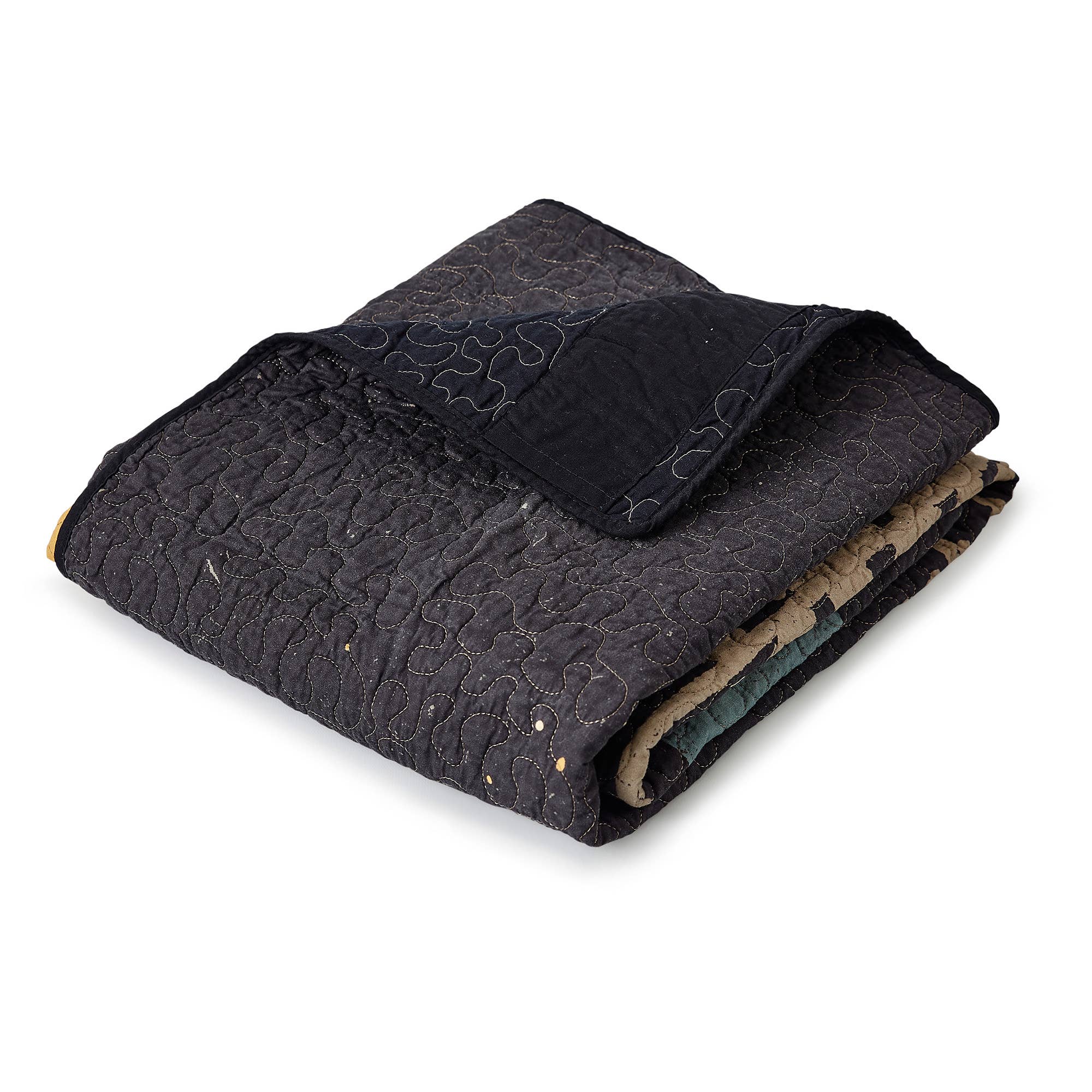 Donna Sharp Moonlit Cabin Quilted Throw Blanket