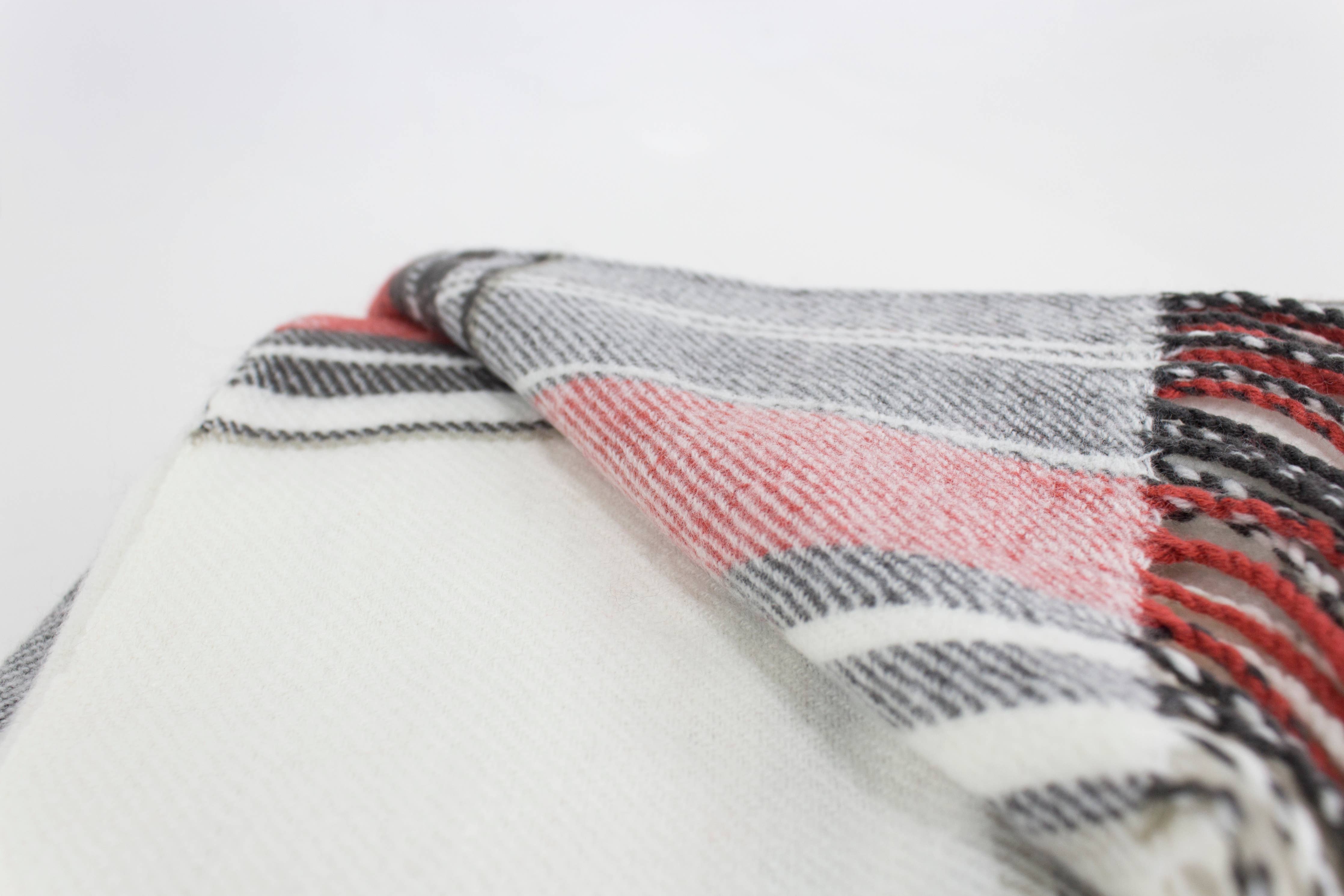 Fennco Styles Classic Plaid with Tassel Trim Throw Blanket / Red & White Mix