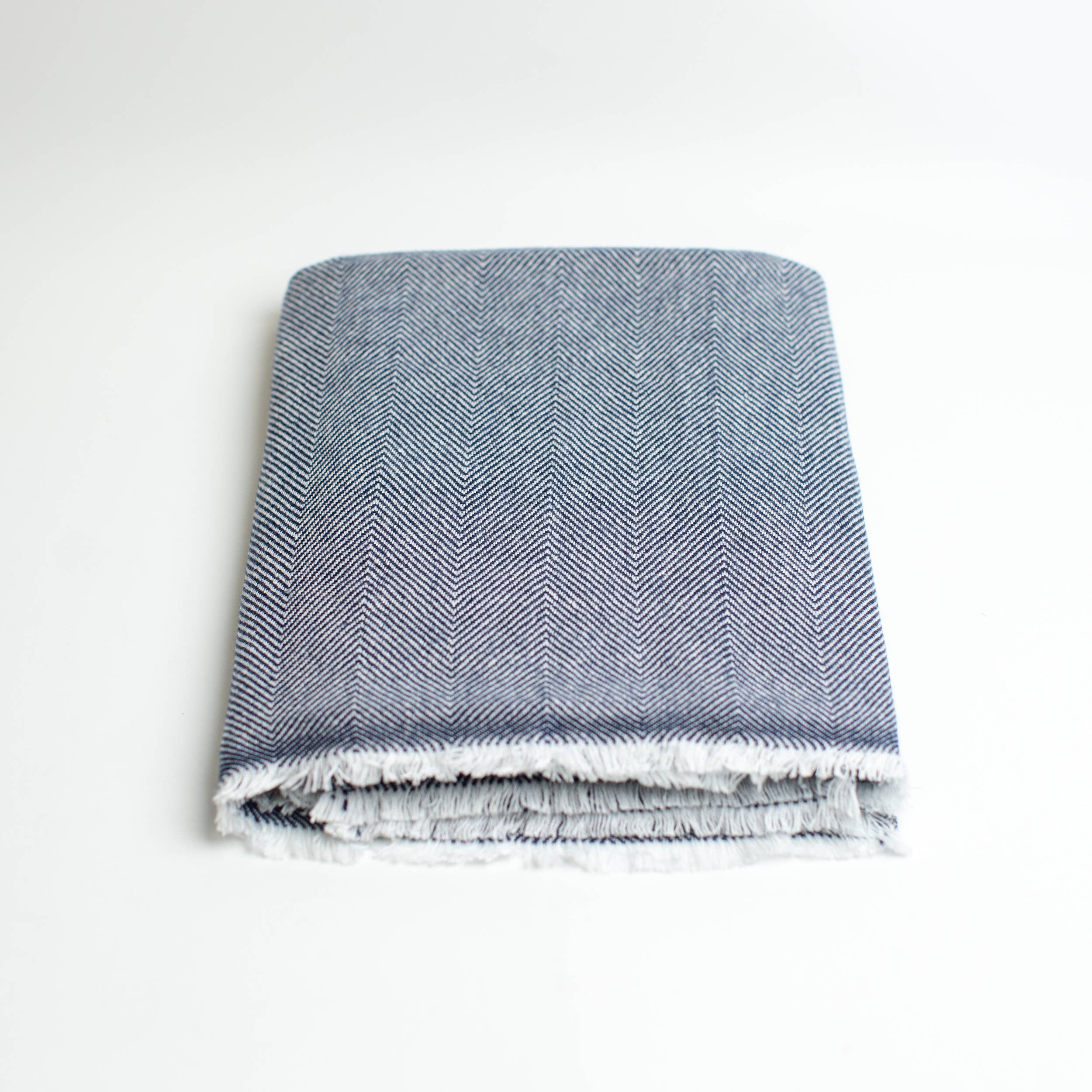 Art Himalayan Trading Reversible Cashmere Wool Throw Blanket / Herringbone Pattern / Navy Blue & White