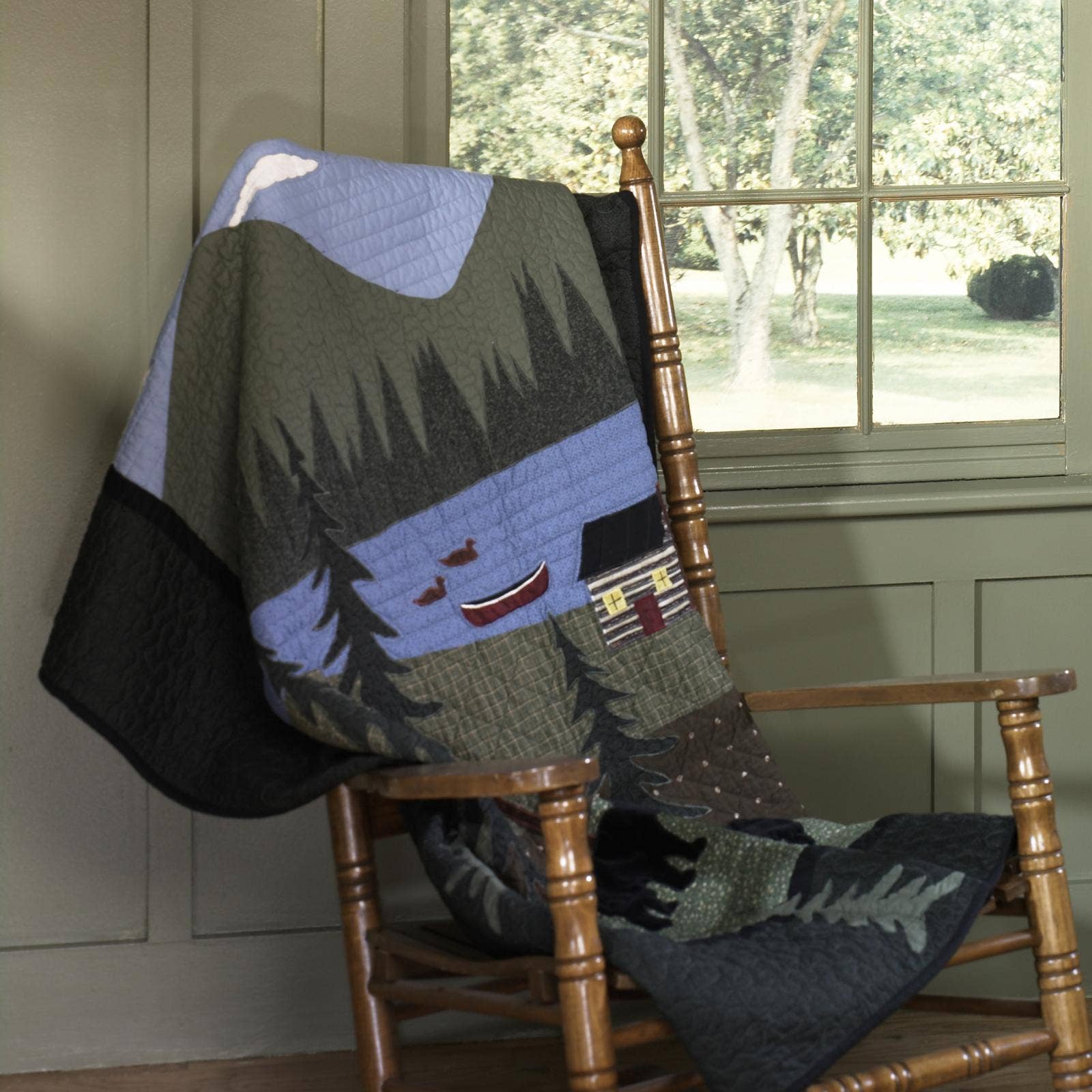 Donna Sharp Bear Lake Quilted Throw Blanket